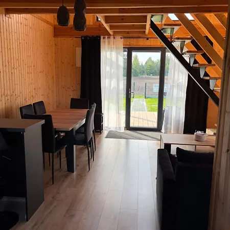 Letniskowy Caloroczny Ferienhaus *
